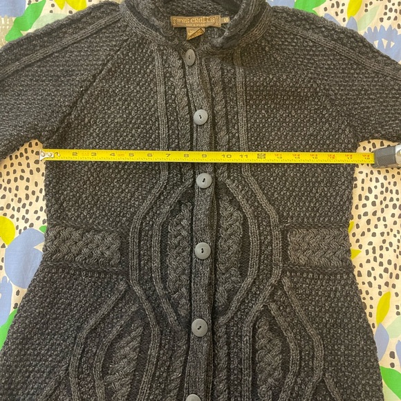 Inis Crafts 100% Irish wool cable knit long cardigan dark fairy grunge heirloom - Picture 5 of 7